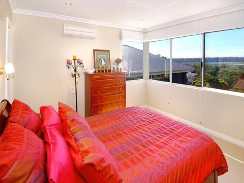 "BLUE HORIZON" $1,550,000 Picture 3