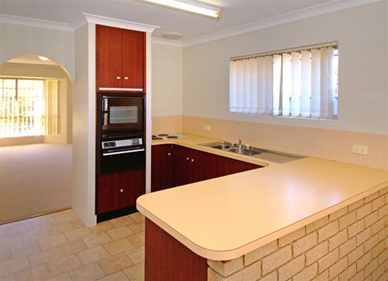 200M TO DOME CAFE NO TAXI NEEDED! Picture 2