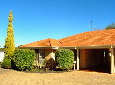 200M TO DOME CAFE NO TAXI NEEDED! Picture