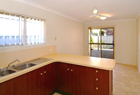 200M TO DOME CAFE NO TAXI NEEDED! Picture 3