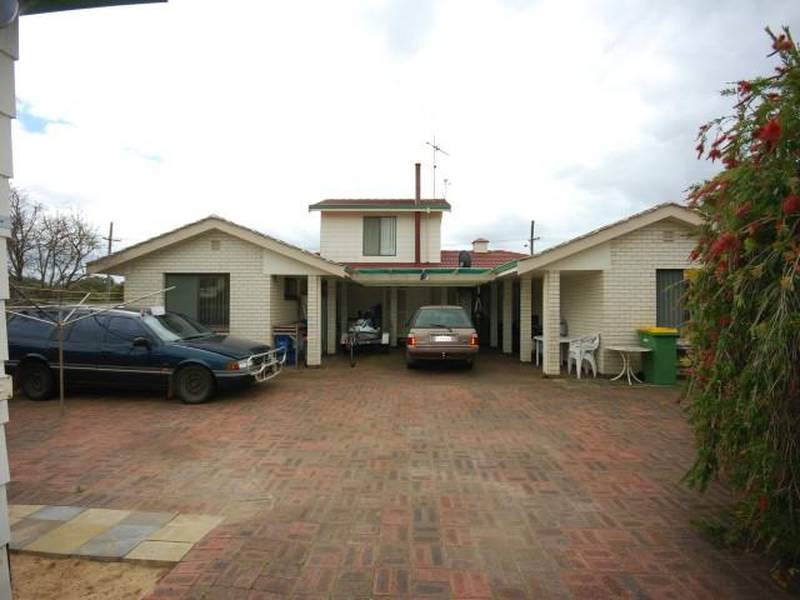 BEACH AND OCEAN Picture 3