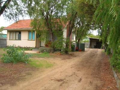 BRUSH THE SAND OFF YOUR FEET PLEASE Picture BRUSH THE SAND OFF YOUR FEET PLEASE Picture