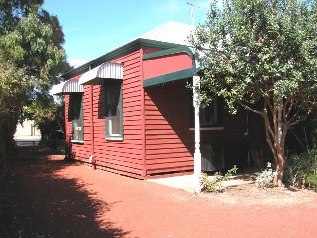 CHARMING, CHARACTER, CENTRAL Picture 2