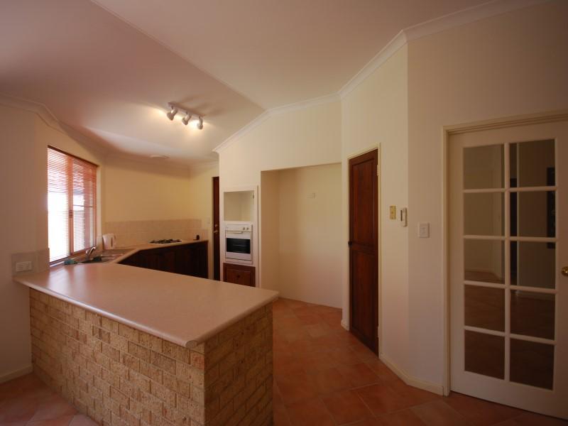 GREAT VALUE IN CLOISTERS Picture 2