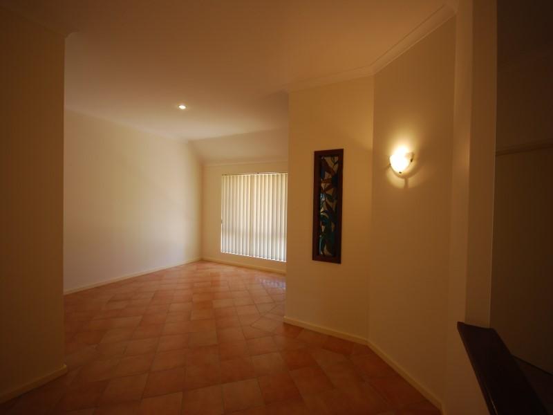 GREAT VALUE IN CLOISTERS Picture 3