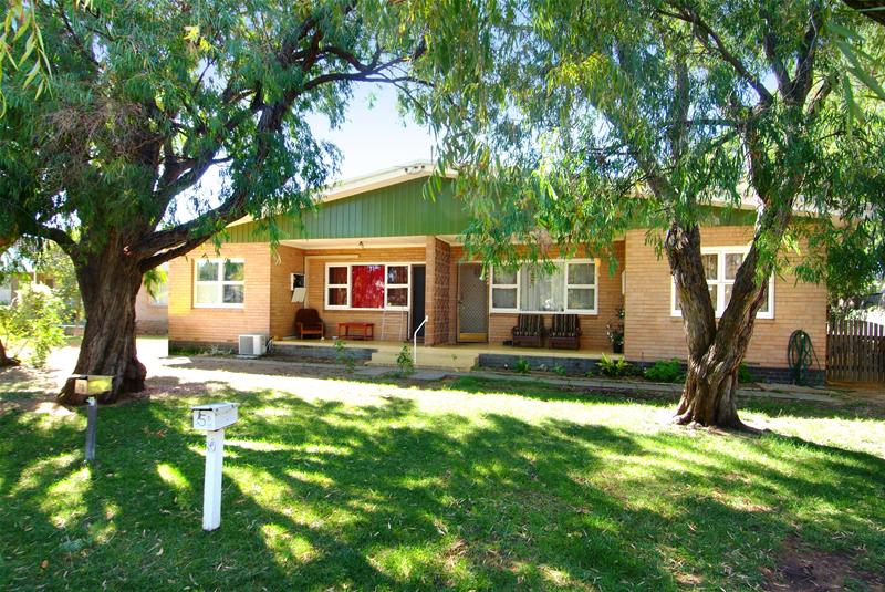 WEST BUSSELTON
CENTRAL, 1 STREET FROM BEACH, 3 MINS WALK TO BEACH & TOWN CENTRE Picture 1