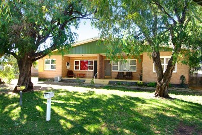 WEST BUSSELTON
CENTRAL, 1 STREET FROM BEACH, 3 MINS WALK TO BEACH & TOWN CENTRE Picture WEST BUSSELTON
CENTRAL, 1 STREET FROM BEACH, 3 MINS WALK TO BEACH & TOWN CENTRE Picture