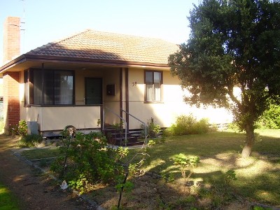 HESTER STREET COTTAGE Picture