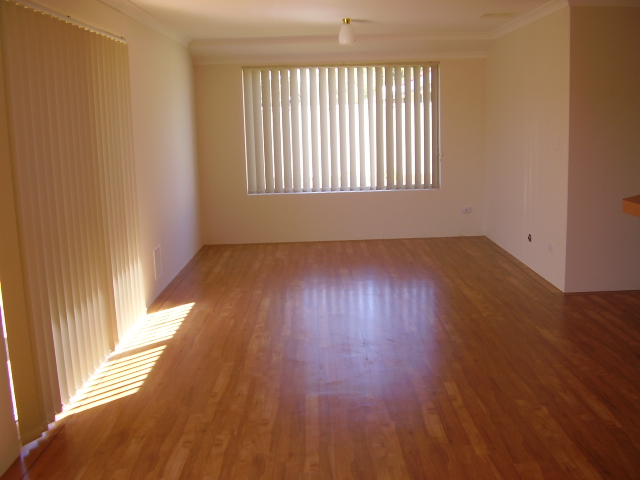 FAMILY HOME Picture 2