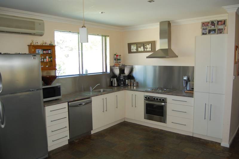 Ideal for the Family!! Picture 2