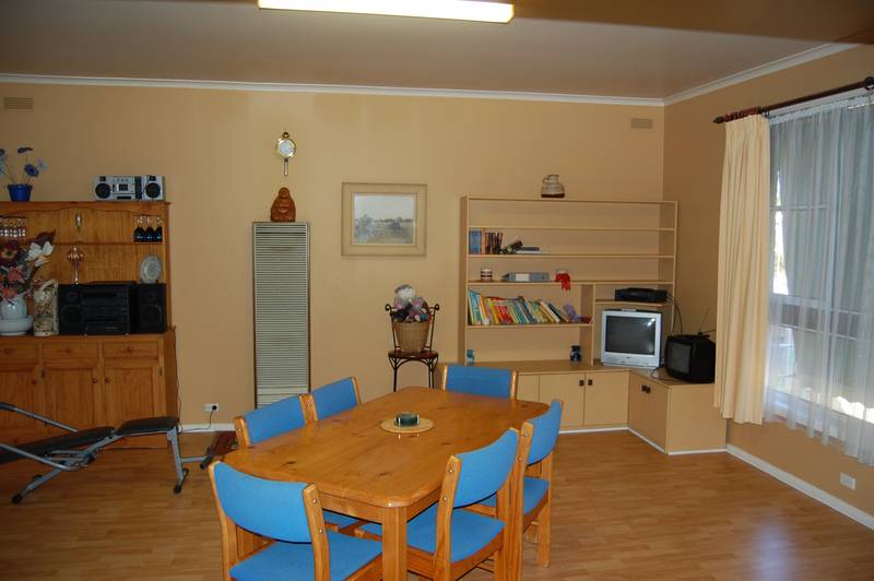 Opportunity awaits Picture 2