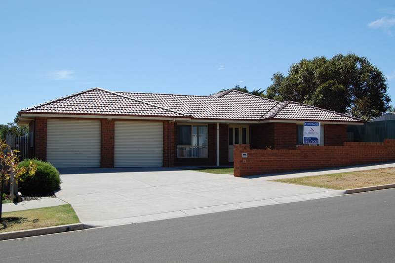 3 Years New !! Picture 1