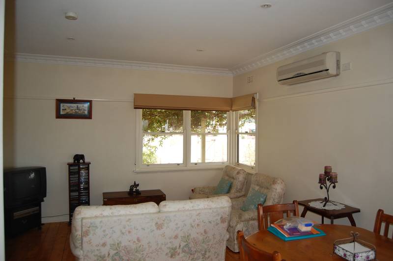 Stroll To The Beach Picture 2