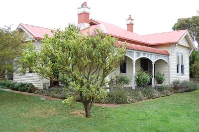 Old World Lifestyle Picture