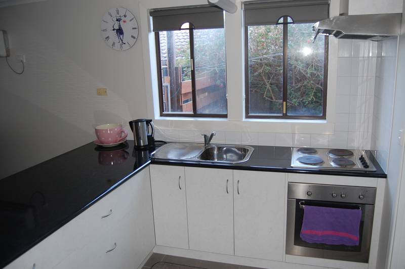 Close to Beach and CBD Picture 2