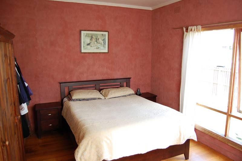 Just a stroll to Port Fairy's South Beach Picture 2