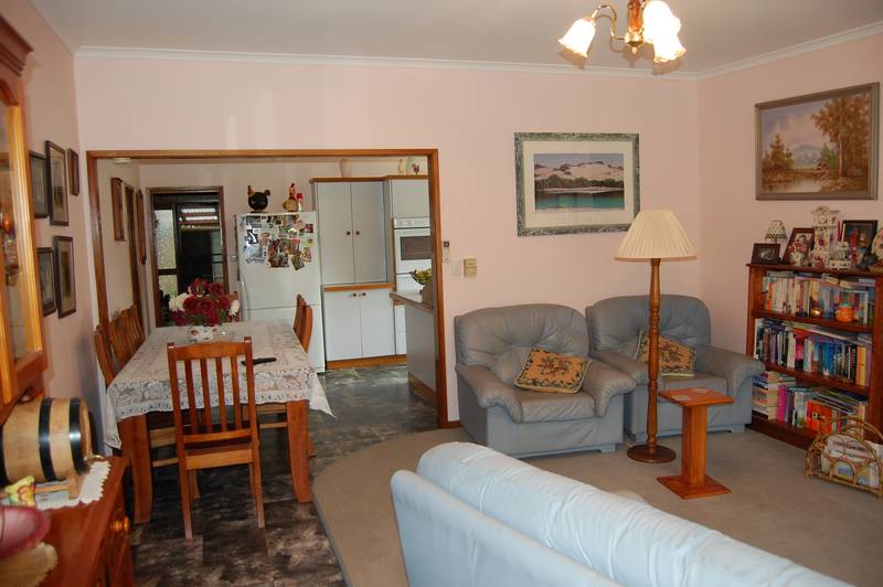 Acres in Town Picture 3