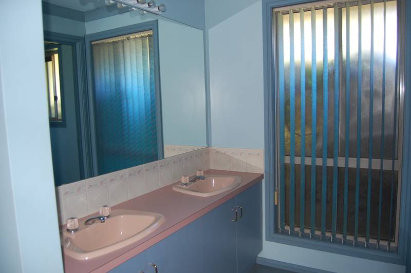 PERFECT FAMILY HOME Picture 2