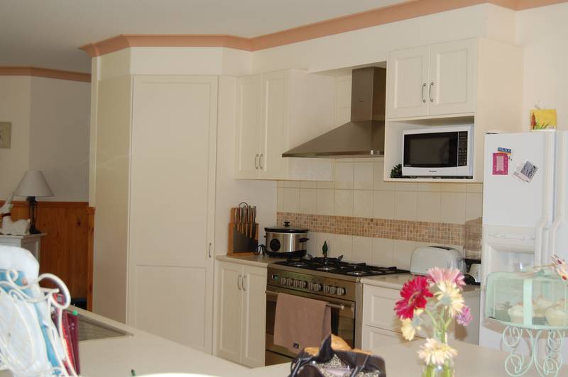 BIG AND BEAUTIFUL IN BUSHFIELD Picture 2