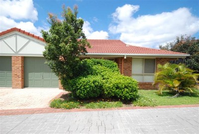 HUGE 3 BEDROOM VILLA Picture