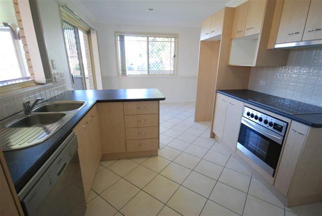 Great To Live In - Easy To Let Out Picture 3