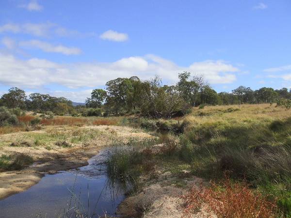 NEW ENGLAND HIGHWAY SUBDIVISION Picture 1