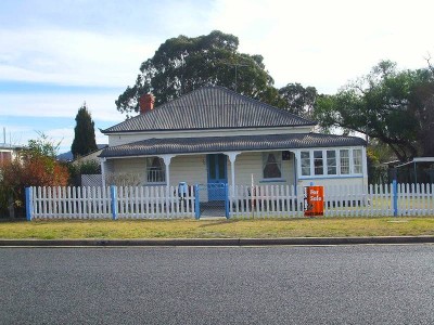 Older Style Home Picture