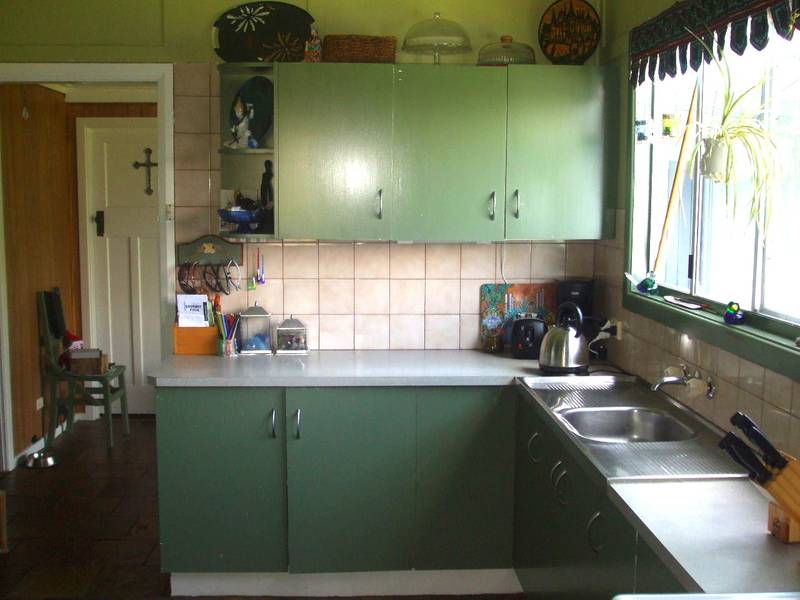 Worth Looking At! Picture 3