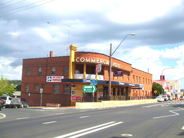 Commercial Hotel Picture 1