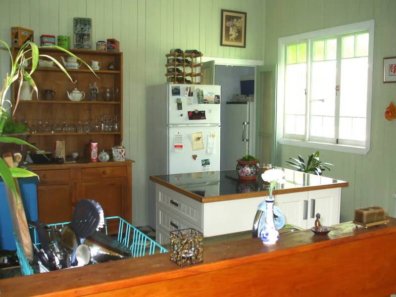 Secluded Home on 2 Hectares Picture 2