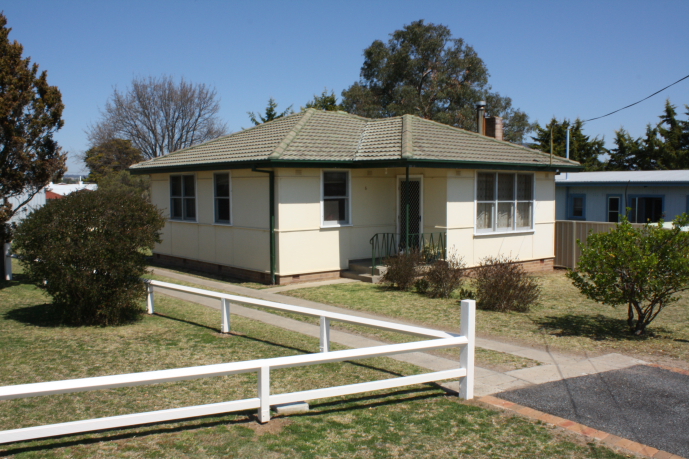 Neat, Sweet and Complete Picture 1