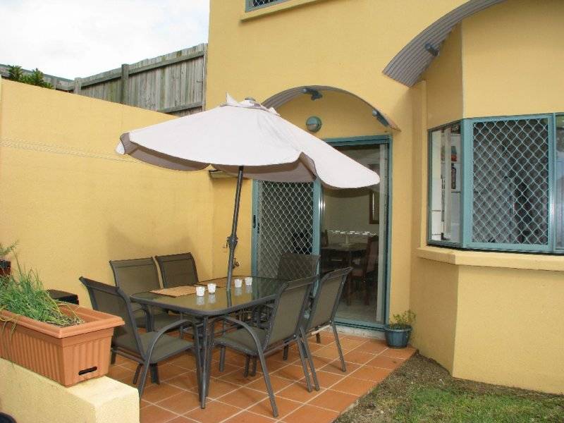 Exclusive Living Is Yours! Picture 2