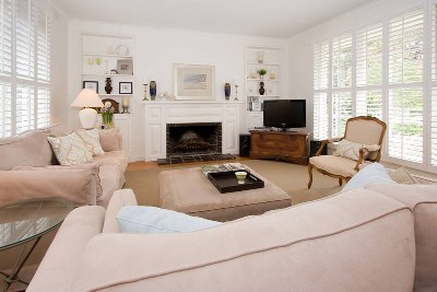 A country cottage in the perfect spot Picture