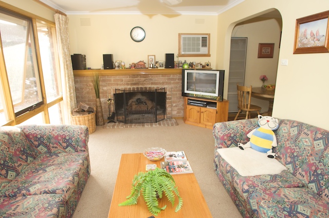 3 Bedroom Beauty Tucked Away In A Quiet Court Location Picture