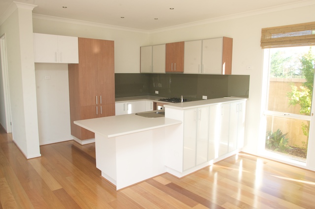 Sharp & Sophisticated, Yet A Lot Of Size! Picture 2