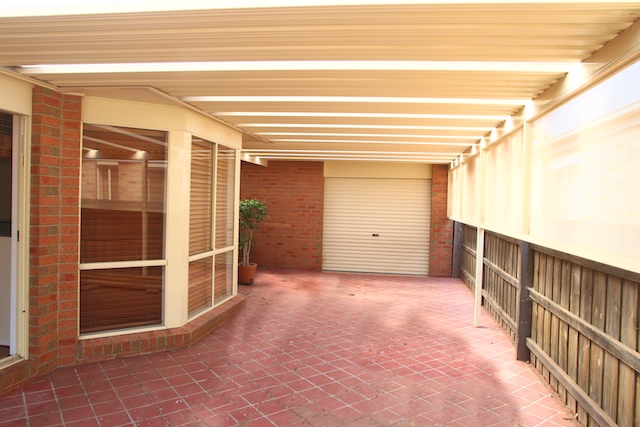 Young Cambridge Family Sized Pleaser Picture