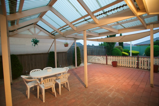 Pristine Presentation & Beautiful Established Surroundings Picture 2