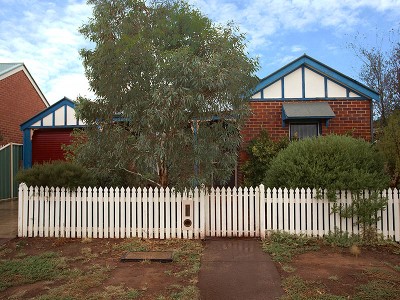 Lovely Cottage Picture