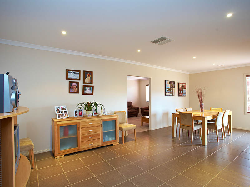 Porter Davis Dromana Picture 2