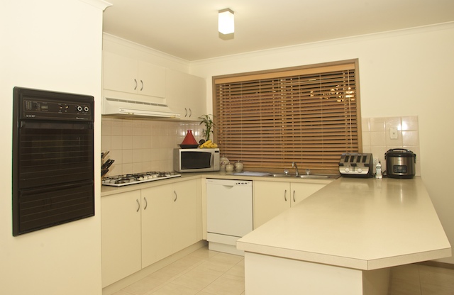 Central Cambridge Family Splendour Picture 3