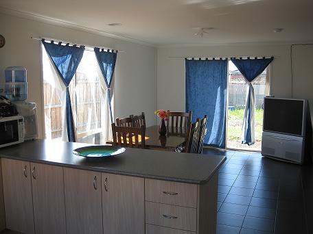 Young Family Home Picture 3