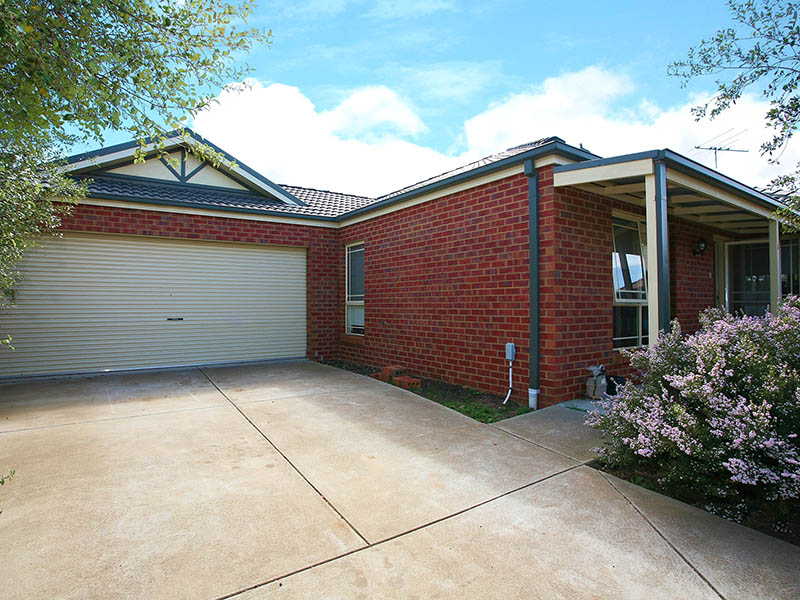 Sell The Car & Walk To Werribee Train Station or CBD Picture 1