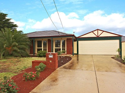 Spoil Yourself With This Gorgeous Home! Picture