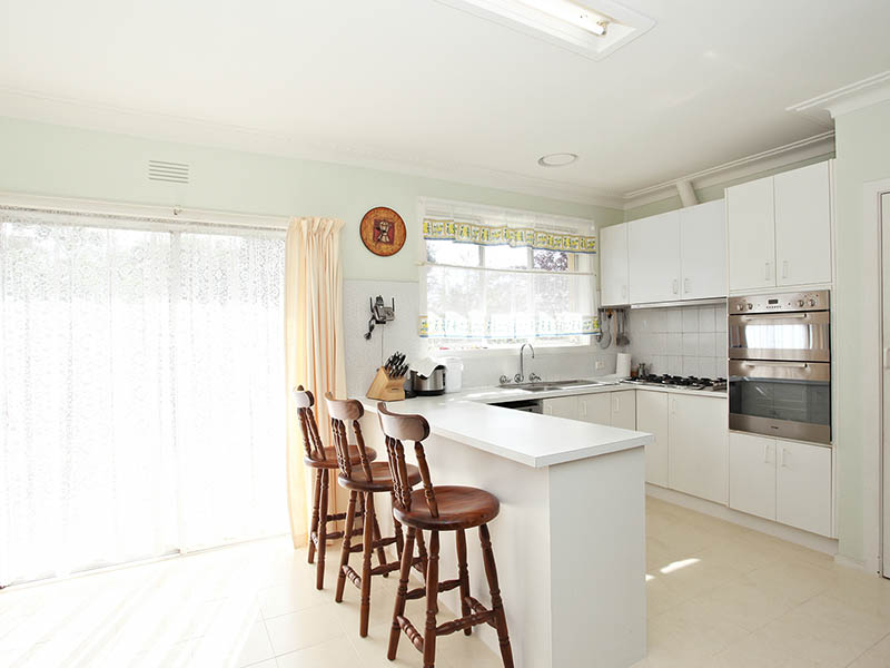 Renovated Charmer! Picture 2