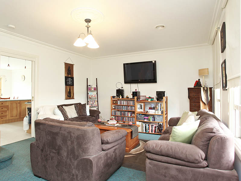 Lovely Federation Townhouse Picture 3