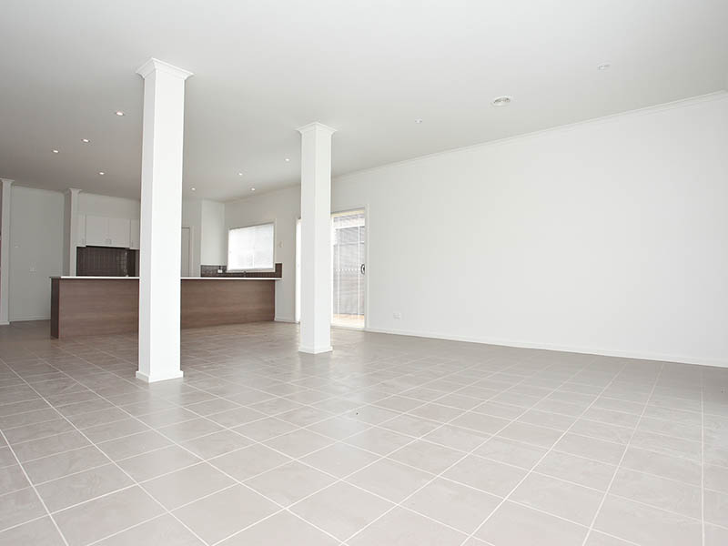 Rise Above The Pack Picture 3