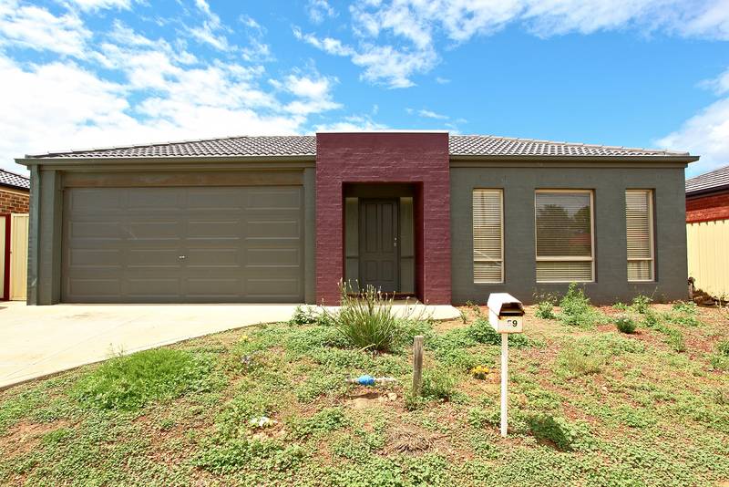 Enter The Market Right Here Picture 1