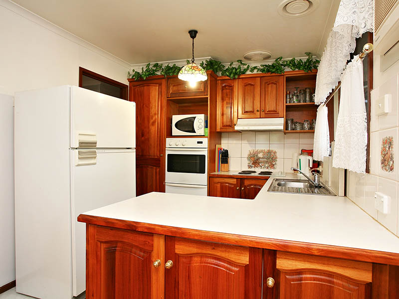 Fantastic Established Property Perfect First Home Or Investment Opportunity Picture 2