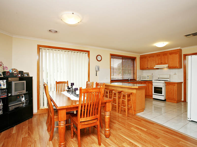 Opportunity Not To Be Missed. Picture 3