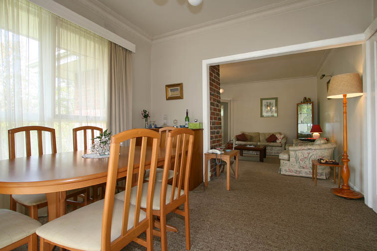 CORNER YOUR OPTIONS IN THE ZONE! Picture 3